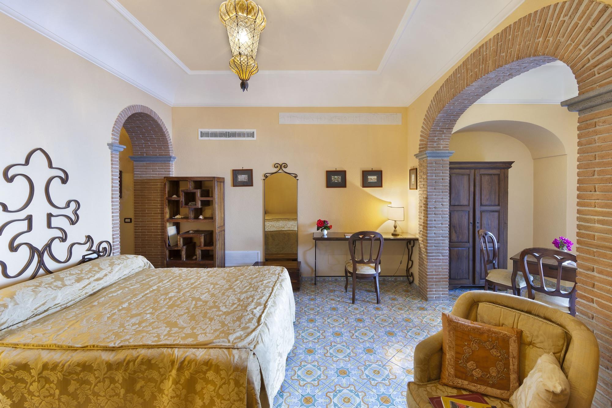 Hotel La Tonnarella Sorrento Bagian luar foto