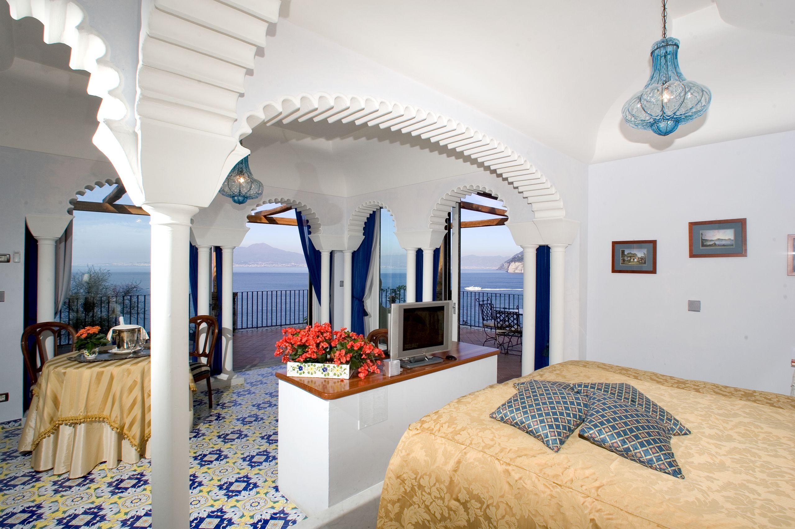 Hotel La Tonnarella Sorrento Bagian luar foto
