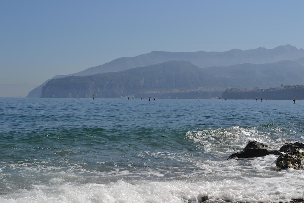 Hotel La Tonnarella Sorrento Bagian luar foto